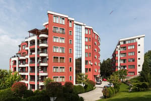 thumbnail: Front of property