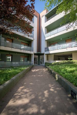thumbnail: Exterior