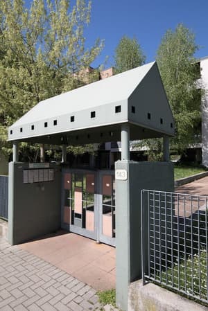 thumbnail: Property entrance