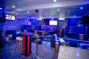 thumbnail: Bar (on property)