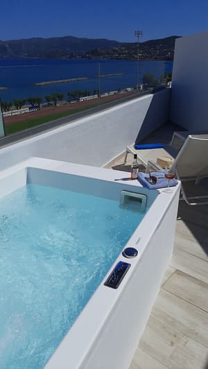 thumbnail: Private spa tub