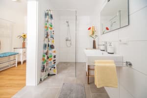 thumbnail: Bathroom shower