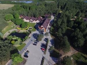 thumbnail: Exterior