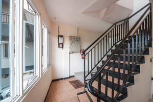 thumbnail: Staircase