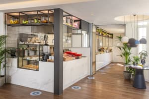thumbnail: Breakfast buffet