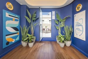 thumbnail: Interior detail
