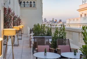 thumbnail: Outdoor dining