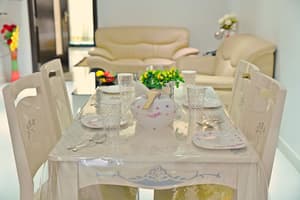 thumbnail: Dining