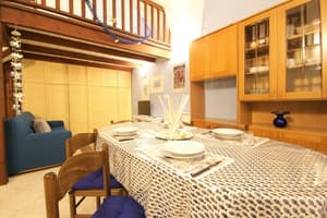thumbnail: In-room dining
