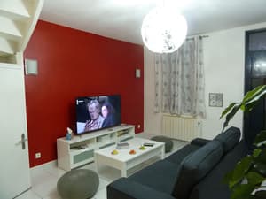 thumbnail: Interior detail