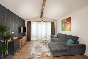 thumbnail: Living room
