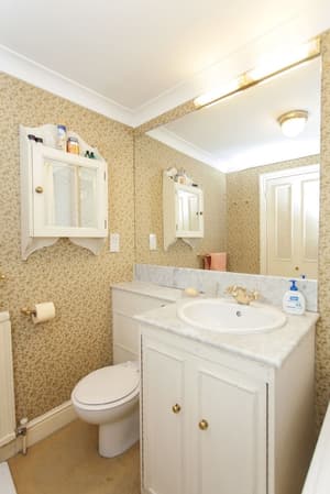 thumbnail: Bathroom