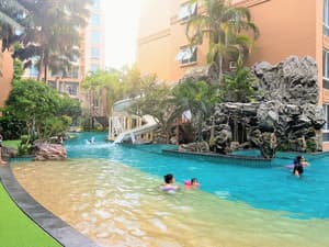 thumbnail: Pool