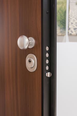 thumbnail: Interior entrance