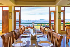 thumbnail: Restaurant