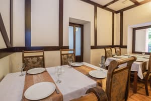 thumbnail: Restaurant