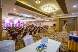 thumbnail: Banquet hall