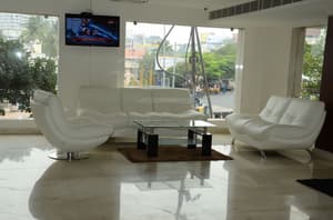 thumbnail: Lobby sitting area