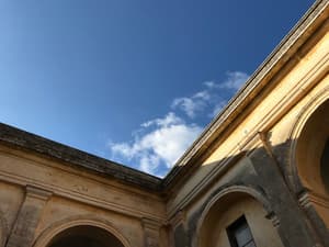 thumbnail: Courtyard