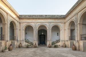 thumbnail: Courtyard