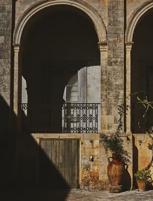 thumbnail: Courtyard