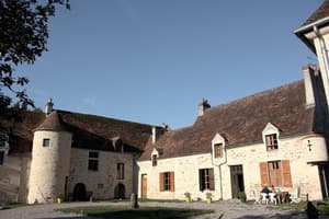 thumbnail: Exterior