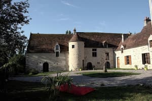 thumbnail: Courtyard