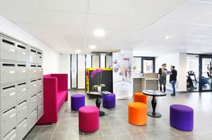 thumbnail: Interior entrance
