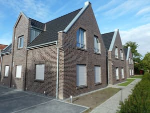 thumbnail: Exterior