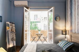 thumbnail: Interior detail