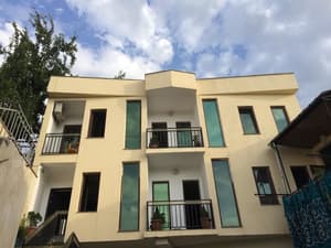 thumbnail: Exterior