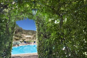thumbnail: Infinity pool