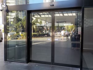 thumbnail: Business center