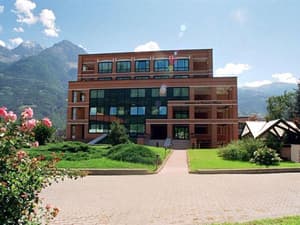 thumbnail: General view