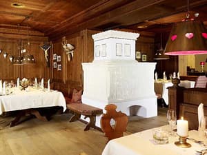 thumbnail: Restaurant