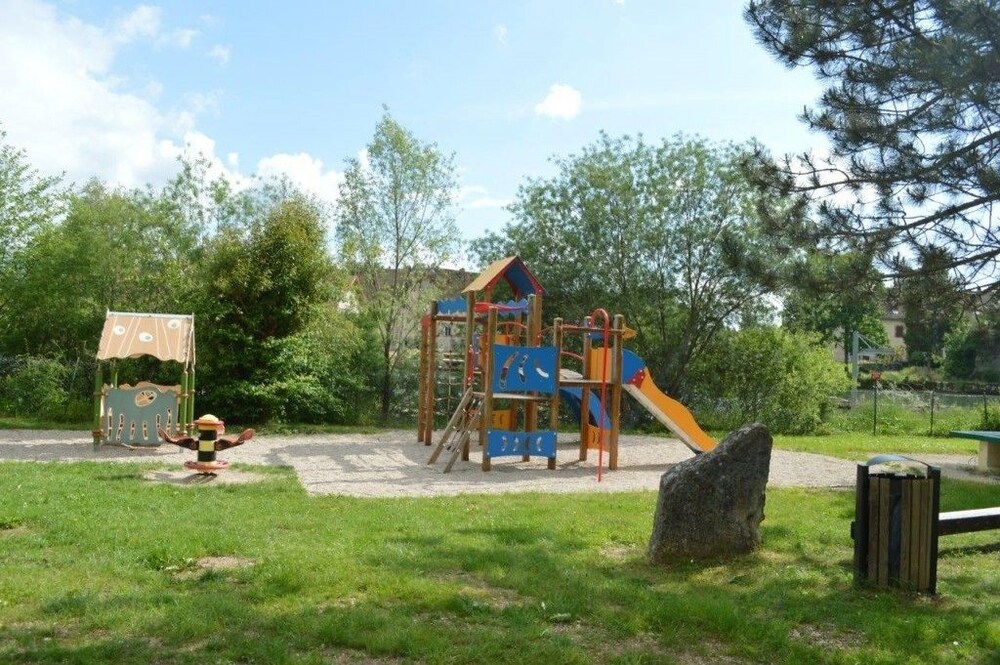 Children's play area - outdoor