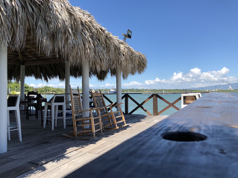 Beach bar