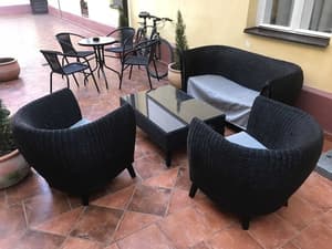 thumbnail: Courtyard