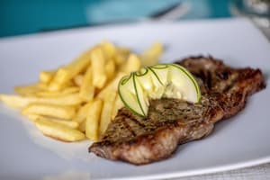 thumbnail: Restaurant