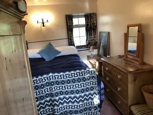 thumbnail: Interior