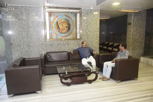 thumbnail: Lobby sitting area