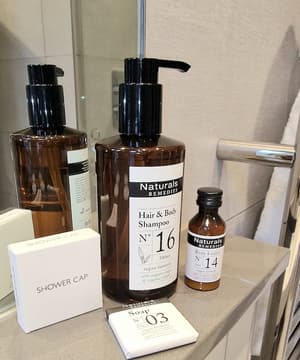 thumbnail: Bathroom amenities