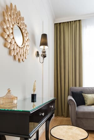 thumbnail: Room