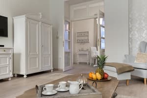 thumbnail: Living room