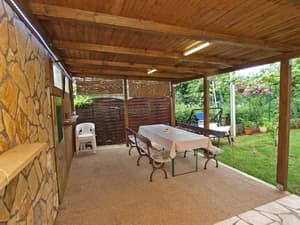 thumbnail: BBQ/picnic area