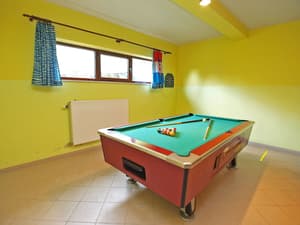 thumbnail: Billiards