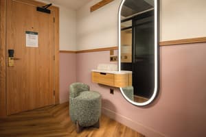 thumbnail: Room