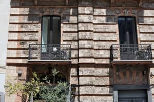 thumbnail: Exterior