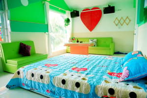 thumbnail: Room