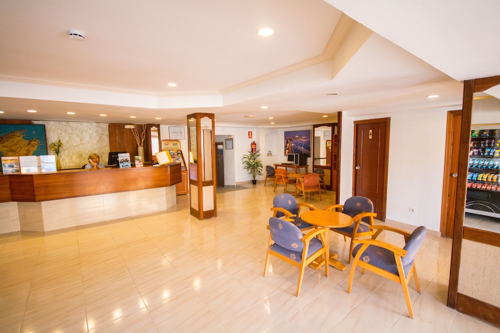 Reception hall